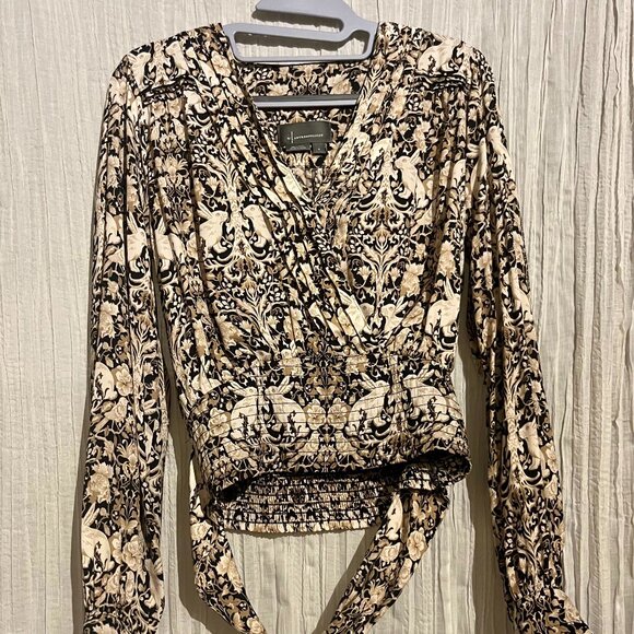 Anthropologie Rabbit + Floral Print Front Wrap Slightly Cropped Blouse - Picture 2 of 5